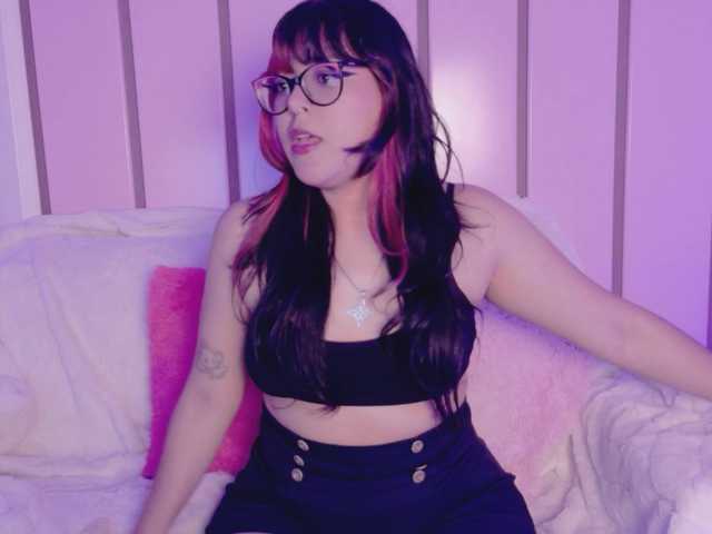 EllieNeptune live webcam show