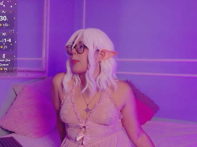EllieNeptune live cam on BongaCams