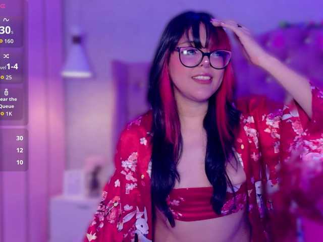 EllieNeptune live cam on BongaCams