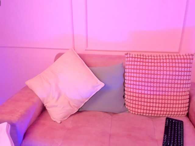 EllieNeptune live cam on BongaCams