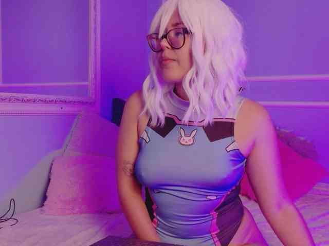 EllieNeptune webcam
