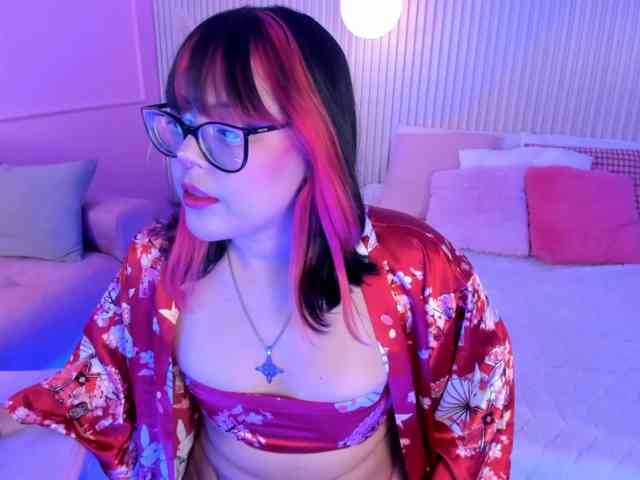 EllieNeptune webcam