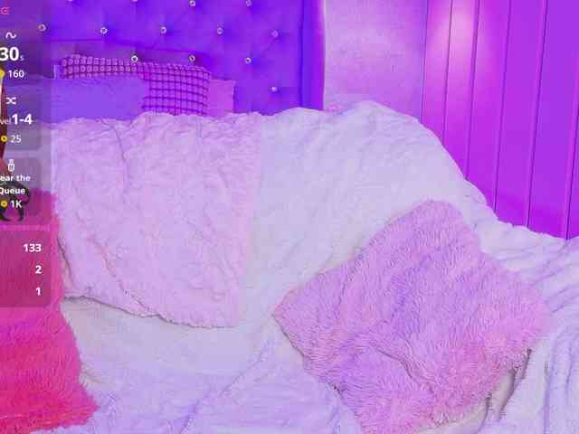 EllieNeptune webcam