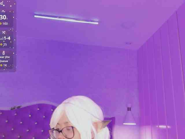 EllieNeptune webcam