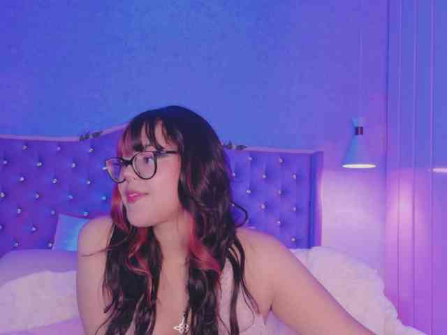 EllieNeptune webcam