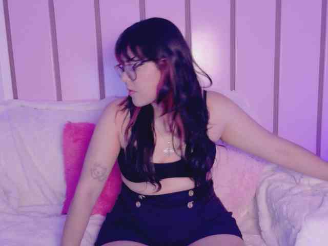 EllieNeptune webcam