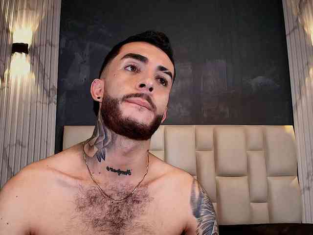 Marcelo-ruiz Live Webcam on BongaCams