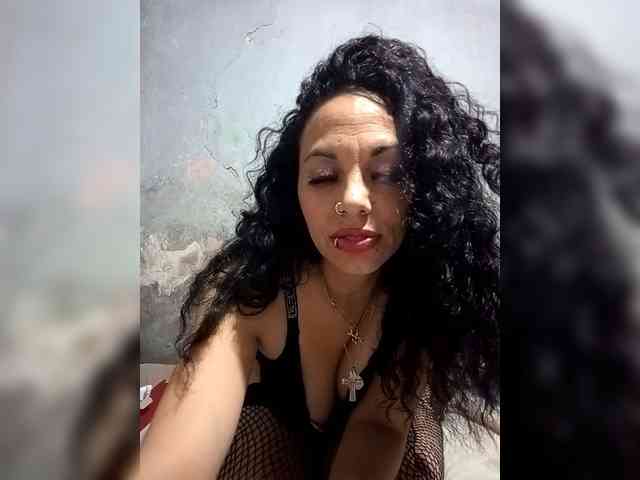 CHECHU261084-