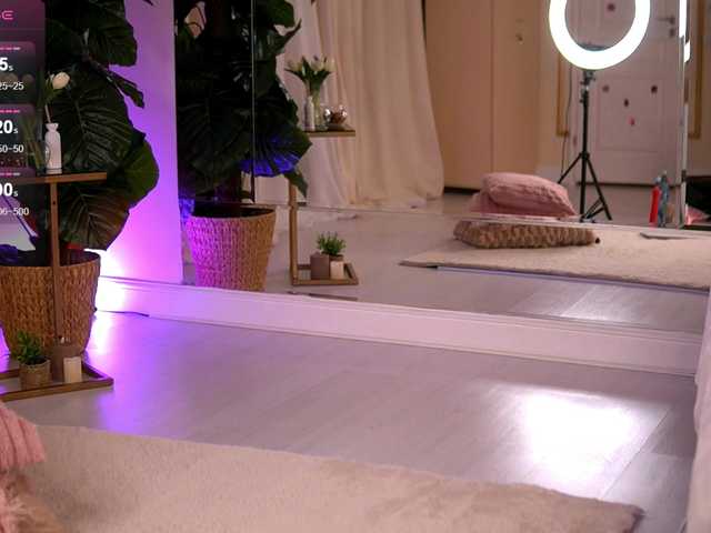 JoyMuse live cam on BongaCams