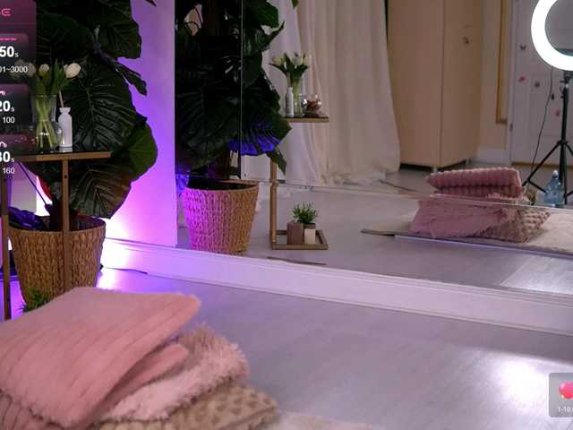 JoyMuse live cam on BongaCams