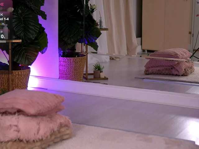JoyMuse live cam on BongaCams