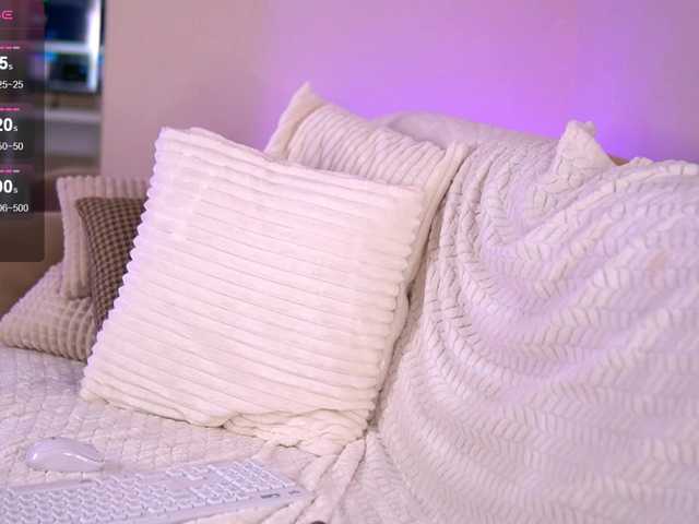 JoyMuse live cam on BongaCams