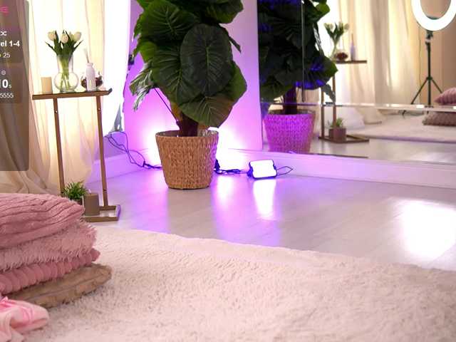 JoyMuse live cam on BongaCams