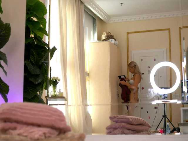JoyMuse live cam on BongaCams