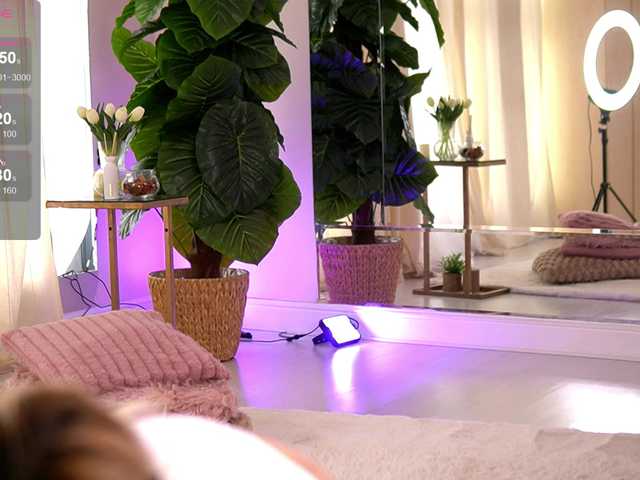 JoyMuse live cam on BongaCams