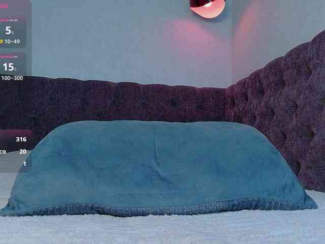 LinaLust webcam