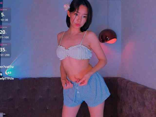 LinaLust webcam