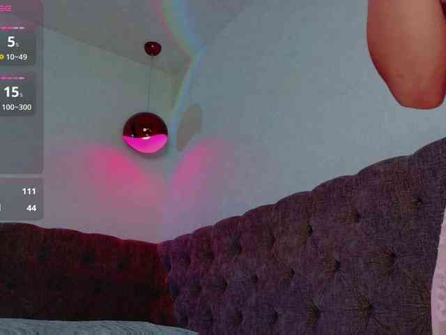 LinaLust webcam