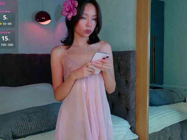 LinaLust webcam