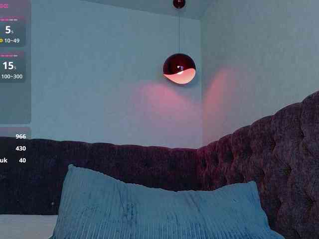 LinaLust webcam