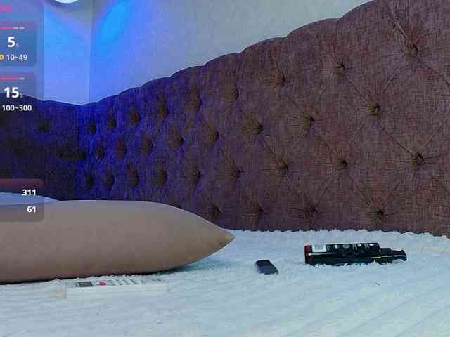 LinaLust webcam
