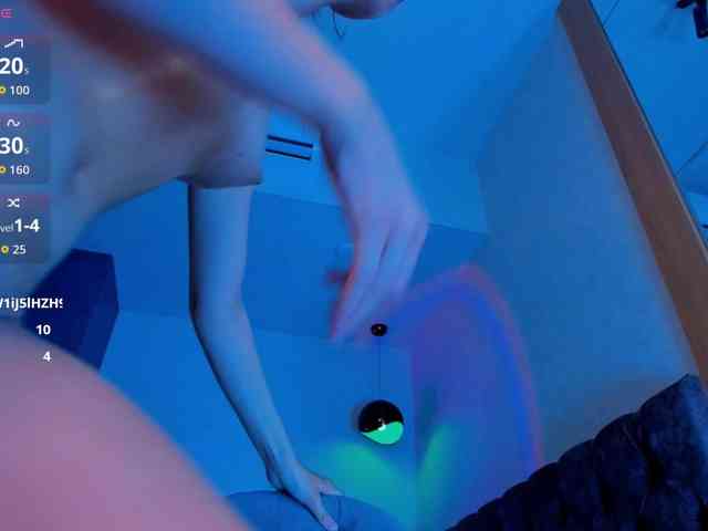 LinaLust webcam