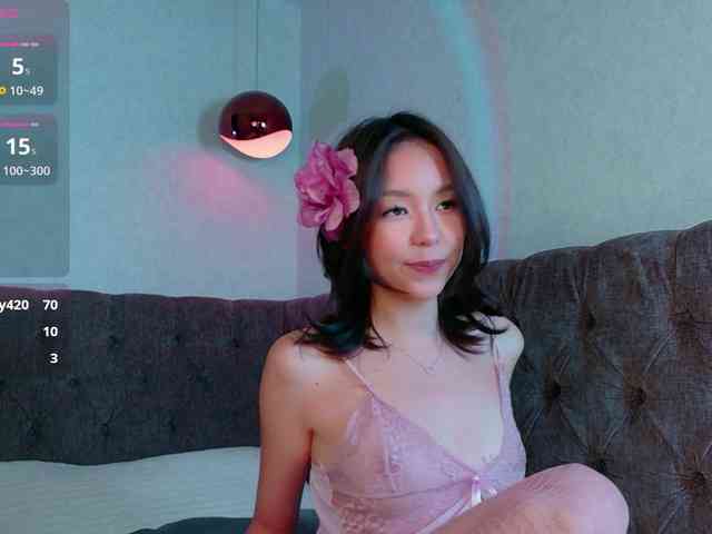 LinaLust webcam