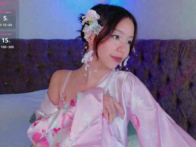 LinaLust webcam