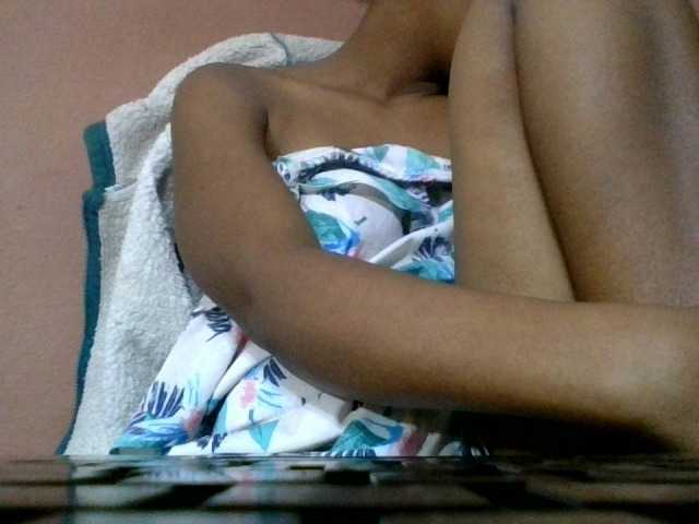 Estela live cam on BongaCams