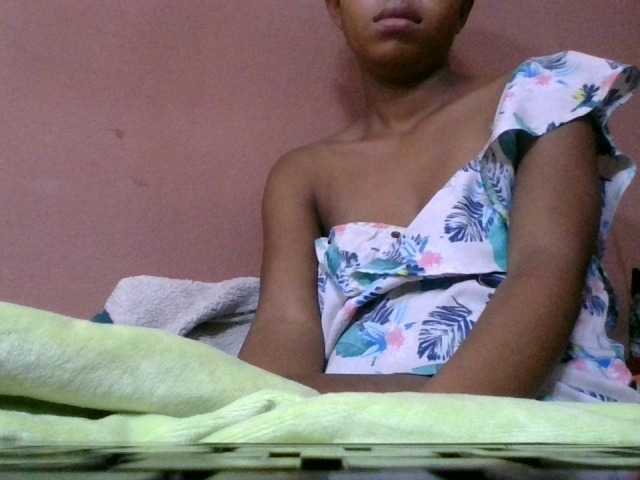 Estela live webcam show