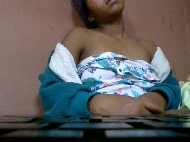 Estela live cam on BongaCams