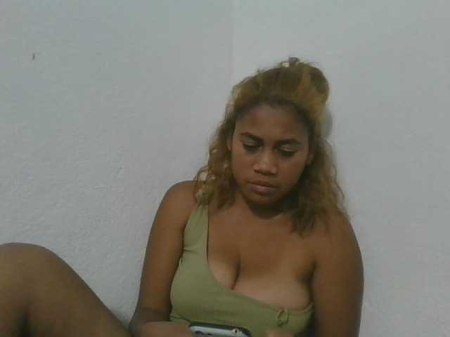 Estela live cam on BongaCams