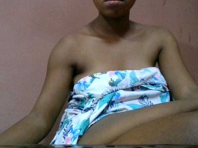 Estela live cam on BongaCams