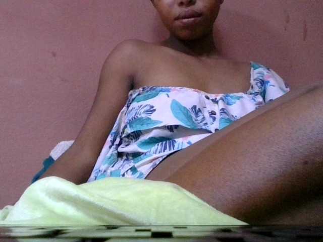 Estela live webcam show