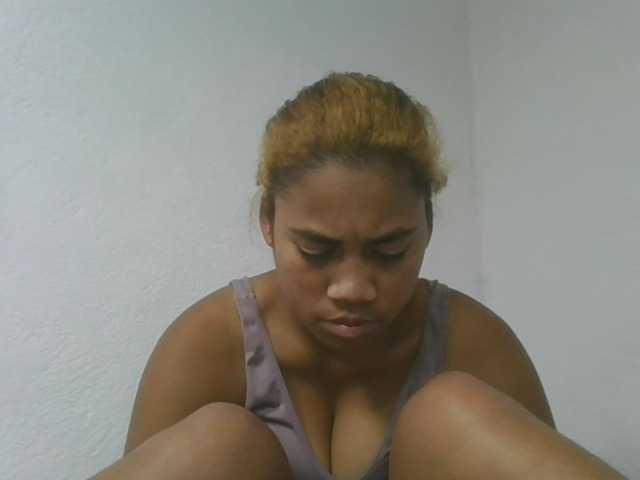 Estela live cam on BongaCams