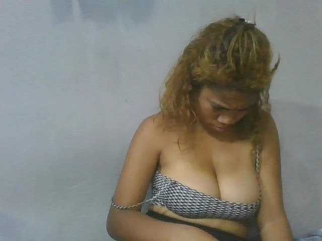 Estela live cam on BongaCams