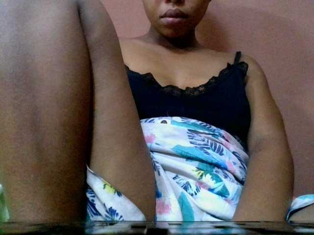Estela live webcam show