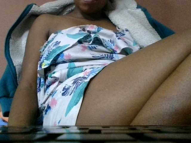 Estela live cam on BongaCams