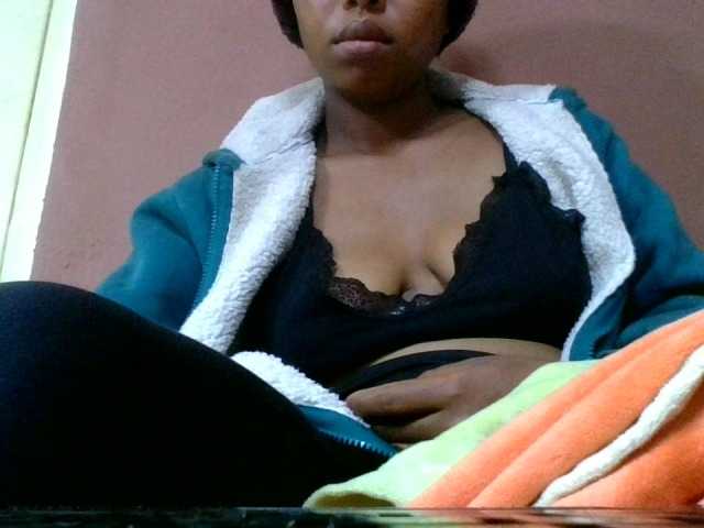 Estela live cam on BongaCams