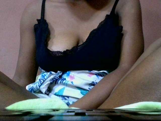 Estela live webcam show