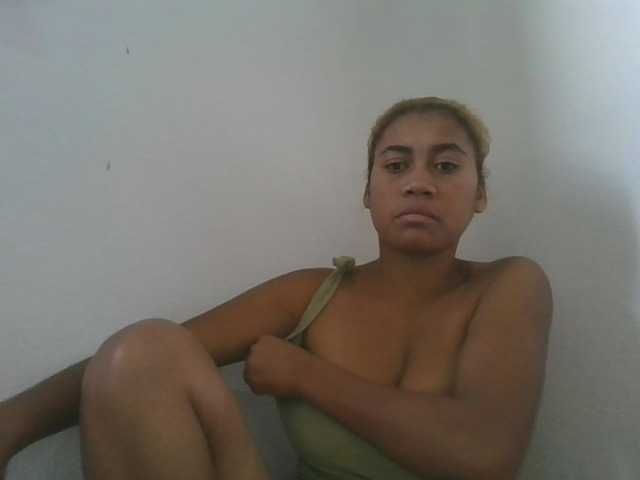 Estela live cam on BongaCams