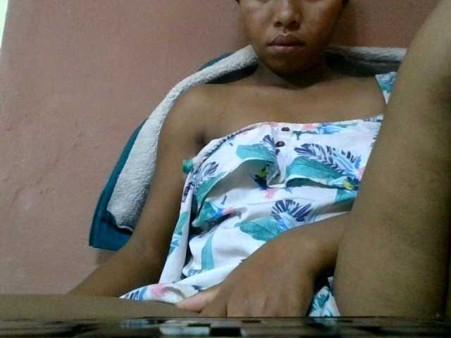 Estela live webcam show