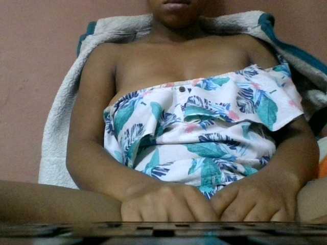 Estela live cam on BongaCams
