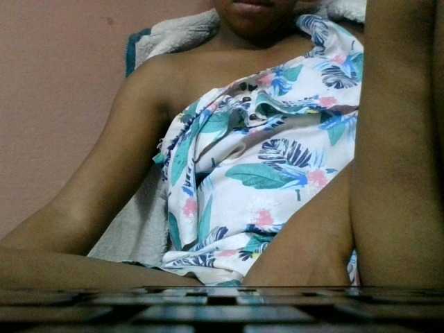 Estela live cam on BongaCams