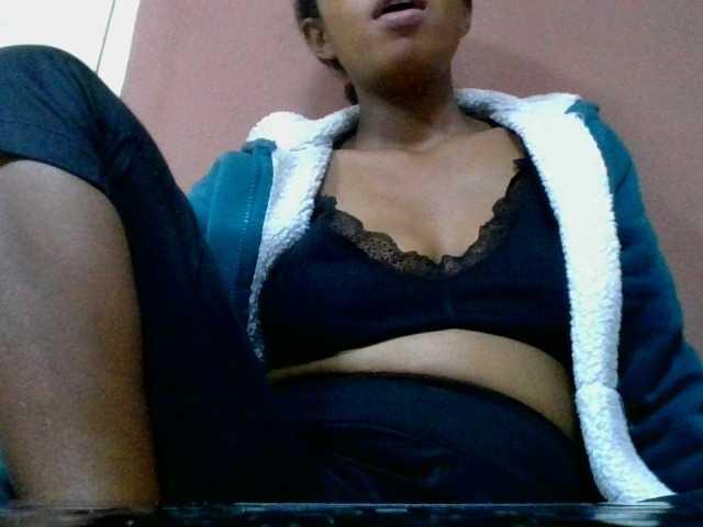 Estela live cam on BongaCams