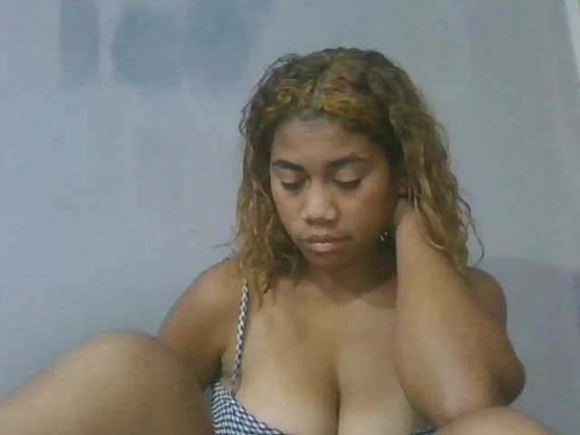 Estela live cam on BongaCams