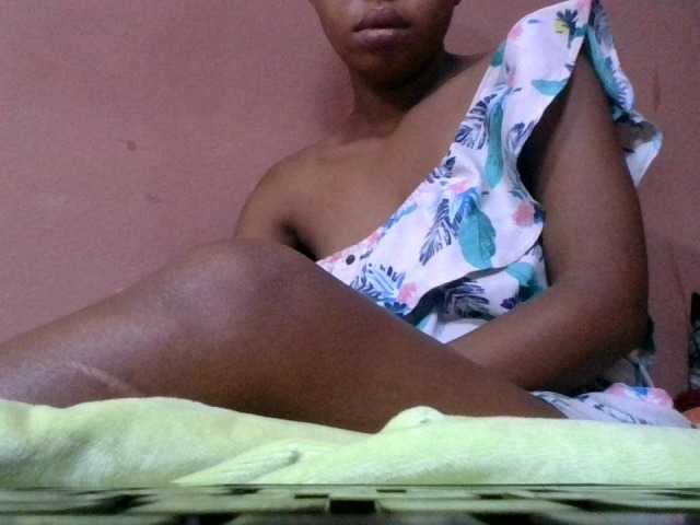 Estela live cam on BongaCams