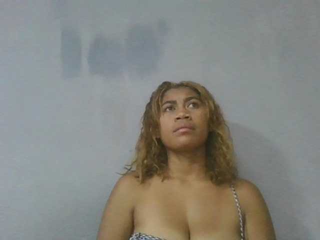 Estela live cam on BongaCams
