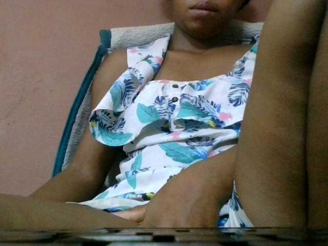 Estela live webcam show