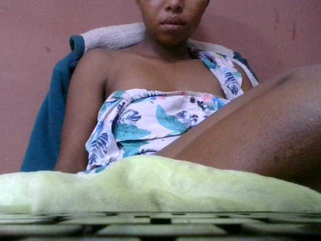 Estela live webcam show